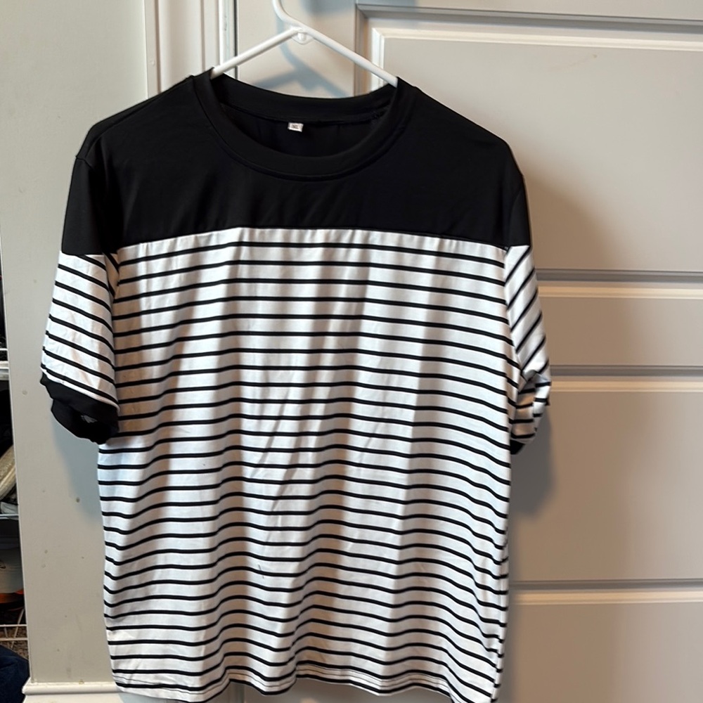 Short sleeved shirt